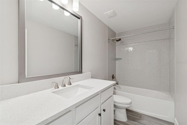 Building Photo - 4921 W Paul Ave