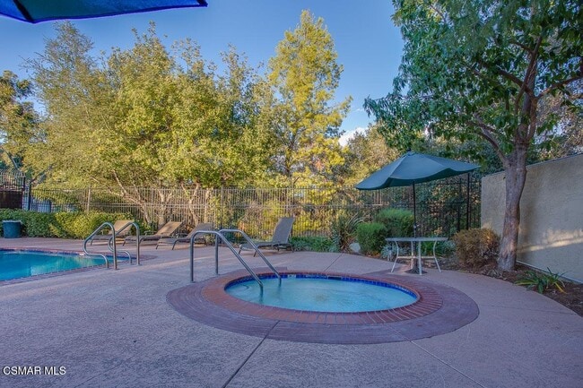 Building Photo - 29712 Strawberry Hill Dr