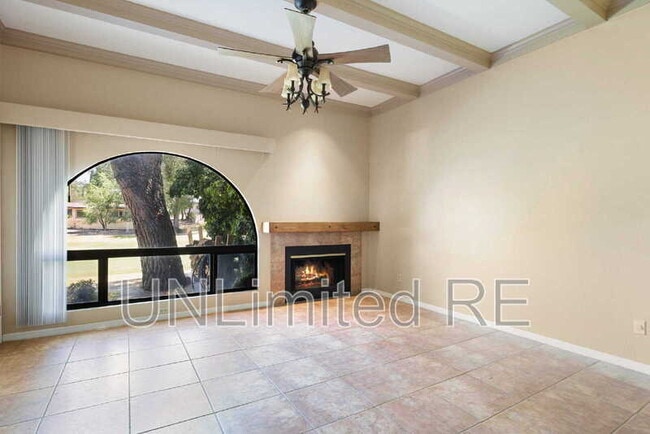Building Photo - 6135 Crista Lynn Pl