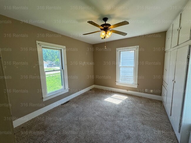 Building Photo - $850- 2 bed 1 bath - Single Family Home