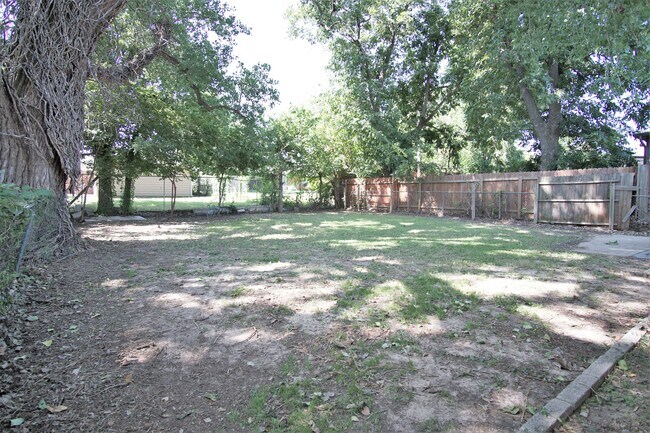 Building Photo - 4420 NW 13th St