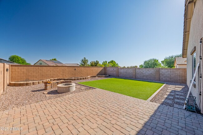 Building Photo - 41216 W Lucera Ln