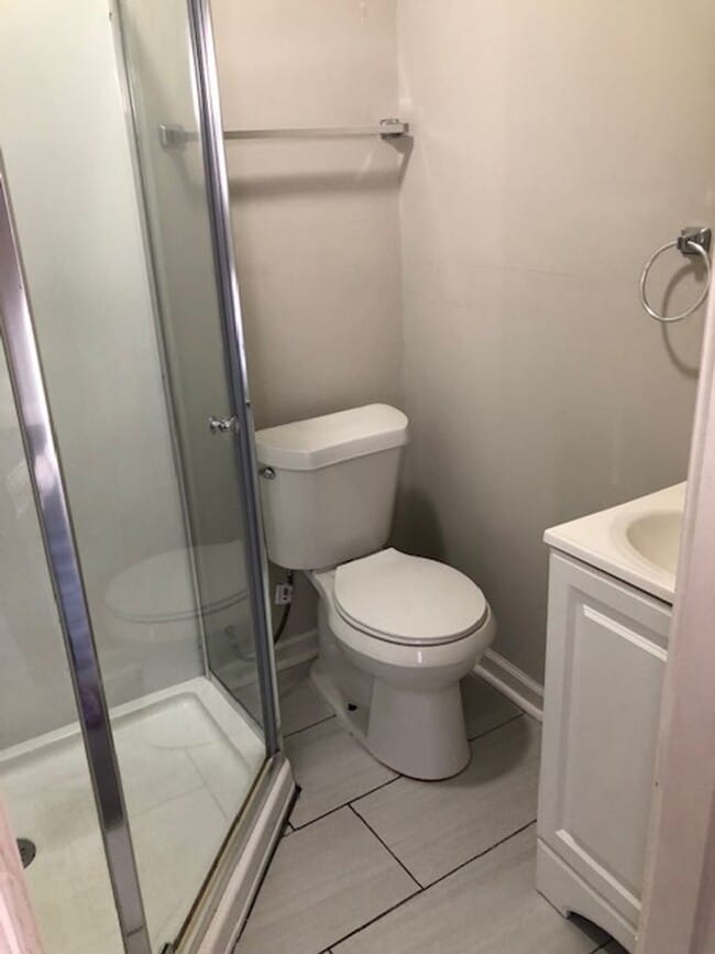 Building Photo - MOVE IN SPECIAL AVAILABLE! FIRST MONTH FREE!!