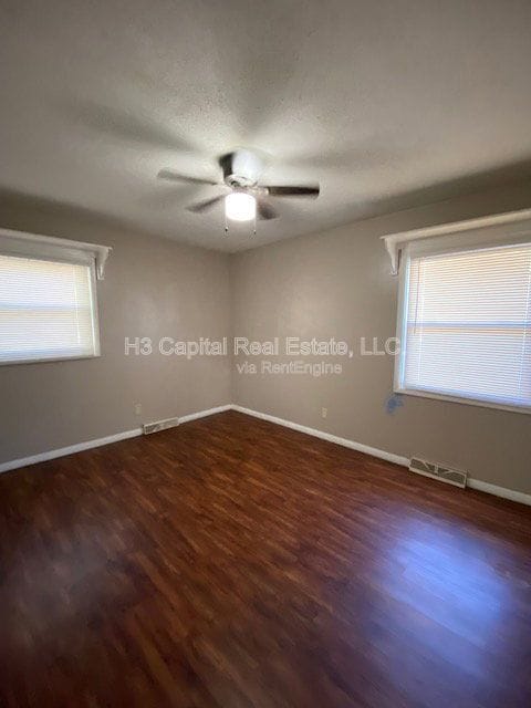 Building Photo - 215 Dogwood Ln