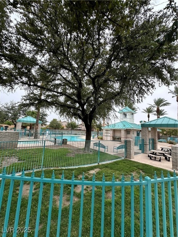 Building Photo - 2180 Polynesia Cir