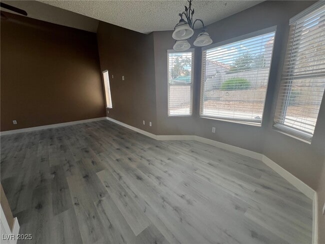 Building Photo - 1368 Torington Dr