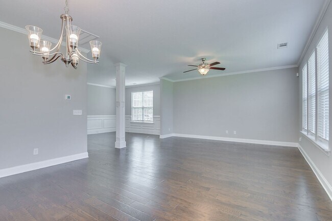 Building Photo - Beautiful 4 Bedroom 2.5 Bath in Grovetown!