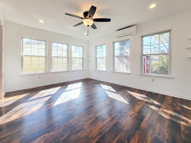 Building Photo - 6709 Tulsa Cove