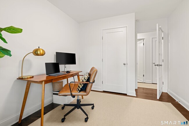 Building Photo - 64 Southport Woods Drive