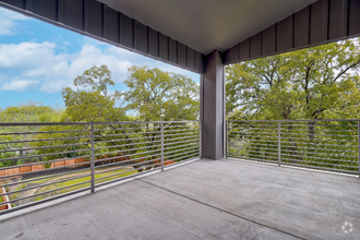 Building Photo - 100 Mockingbird Ln W