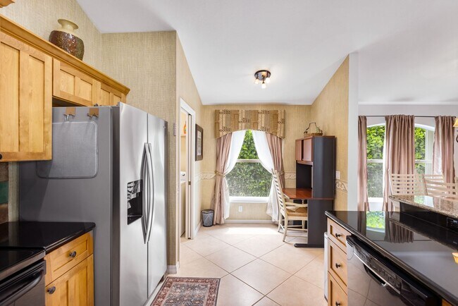 Building Photo - ** BRIARWOOD ** 3 BED / 2 BATH - POOL HOME - TURNKEY FURNISHED - SEASONAL OR SHORT TERM