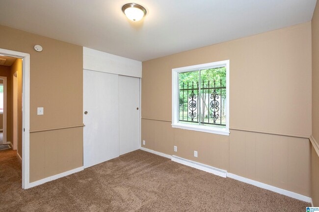 Building Photo - 405 Cheri Ln
