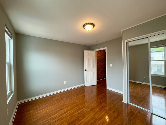 Building Photo - Charming 3 Bedroom/2.5 Bathroom Townhome in Greektown, MD!
