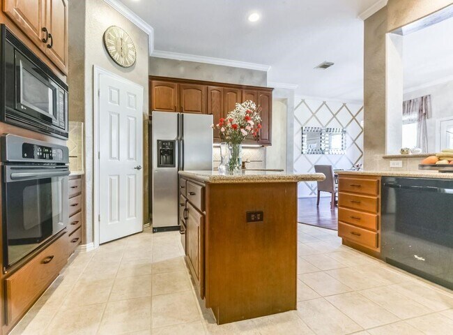 Building Photo - 31 N Warbler Bend Cir