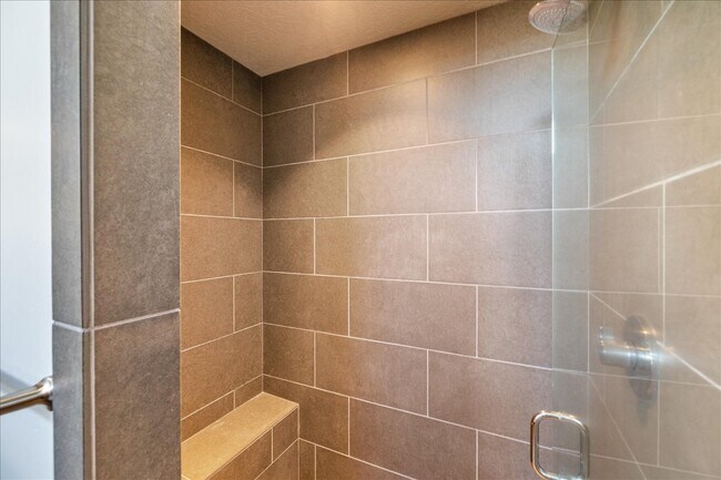Building Photo - 2758 S Honeycomb Way