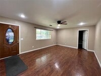 Building Photo - 1502 White Rd