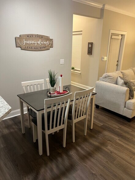 Building Photo - 3218 Veterans Memorial Pky