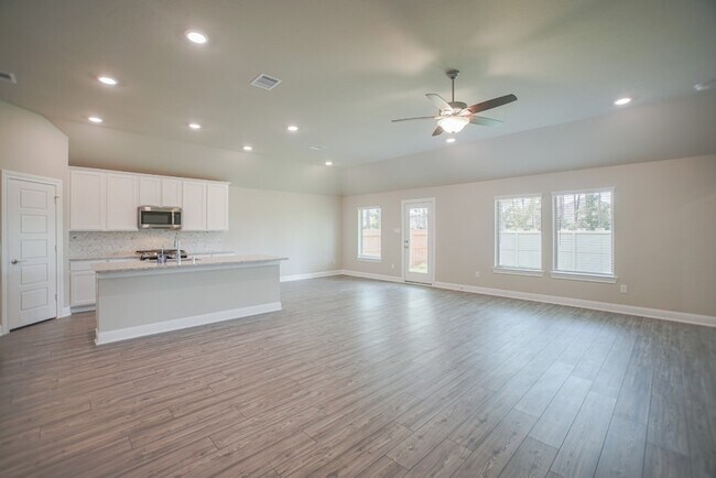 Building Photo - 17112 Coneflower Pl