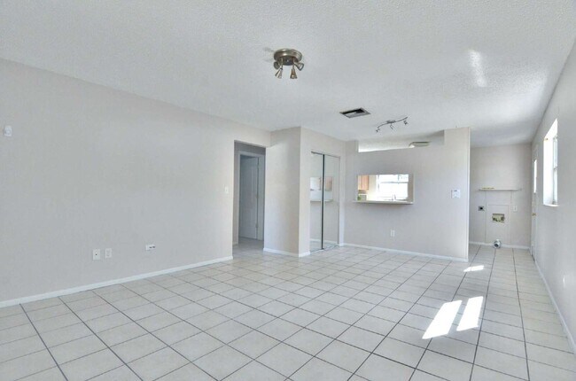 Building Photo - 15648 Morgan St