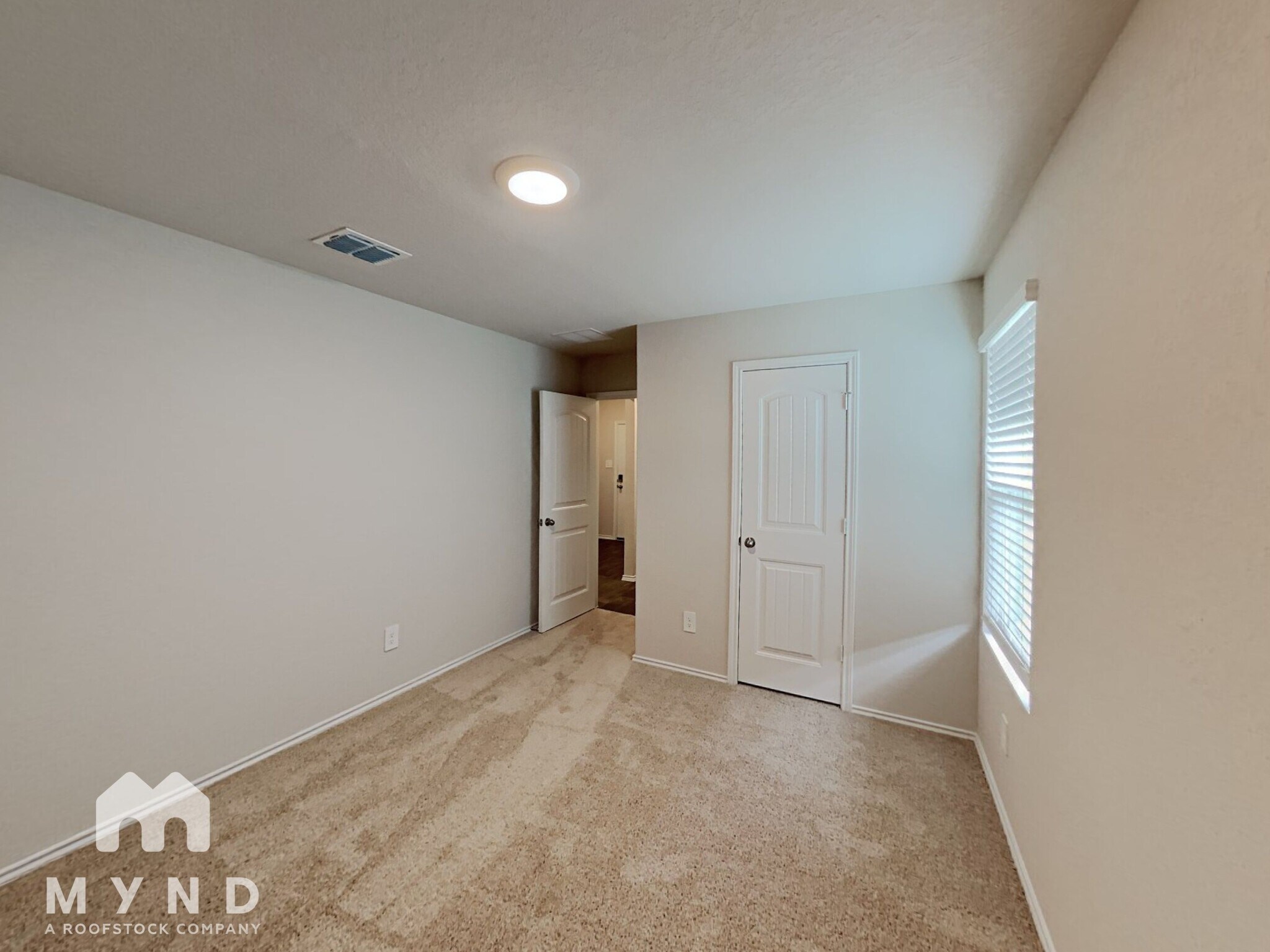 Building Photo - 916 Cinnamon Teal