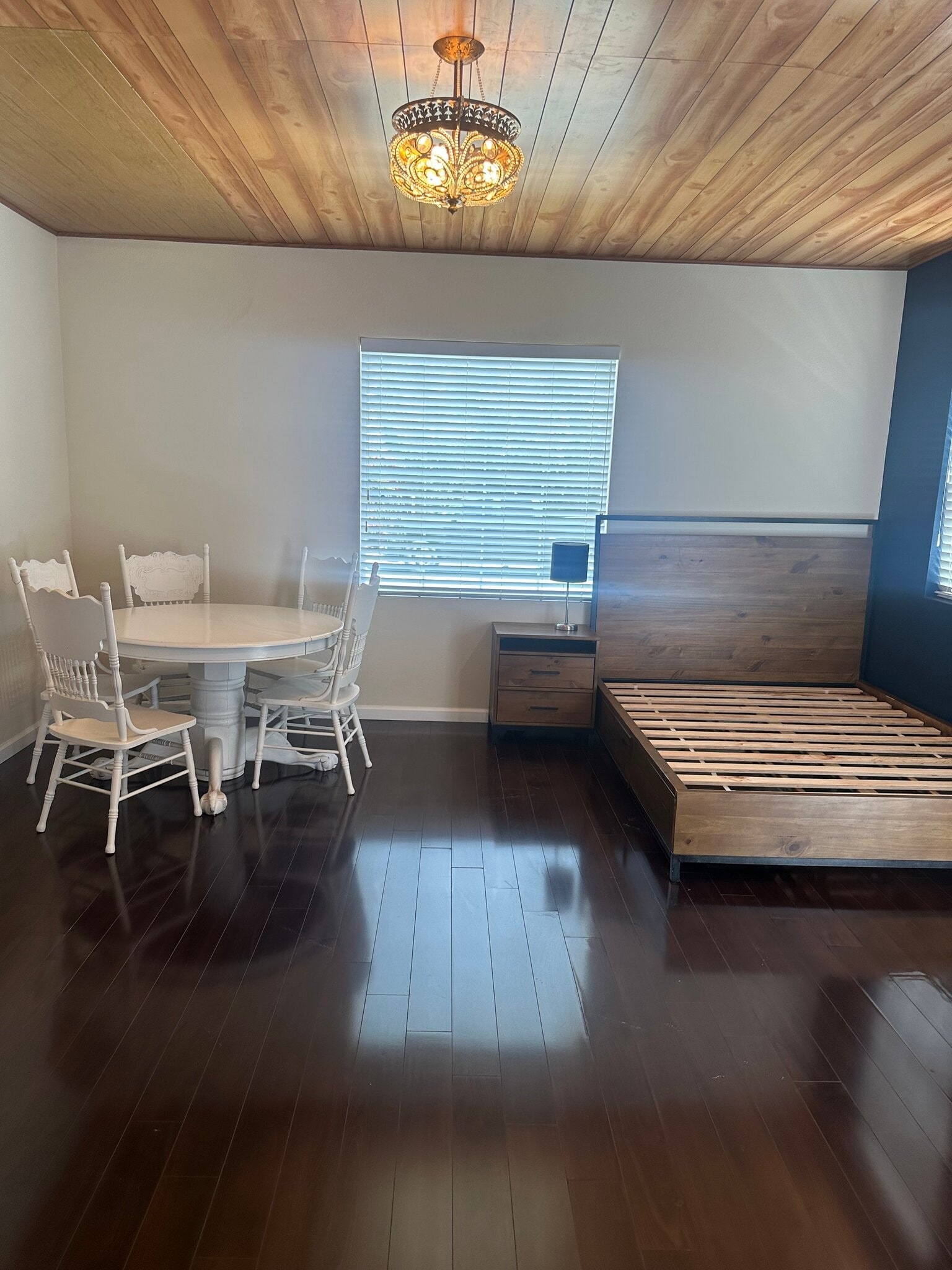 Building Photo - 35 Peacock Cir