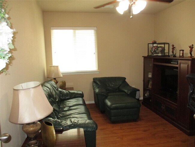 Building Photo - 13203 Barons Cove Ln