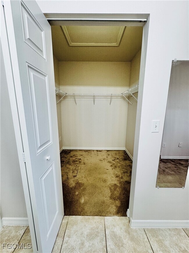 Building Photo - 10010 Maddox Ln