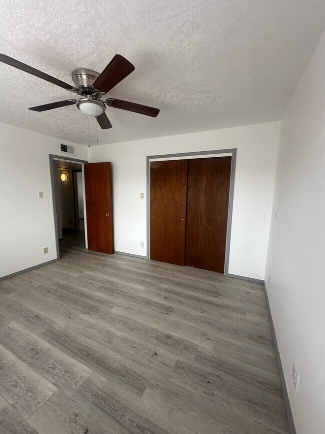 Building Photo - Welcome to this charming 3-bedroom, 2-bathroom home located in Albuquerque, NM