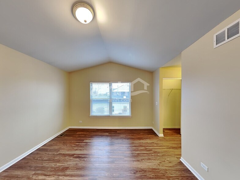 Building Photo - 10620 Rushmore Ln