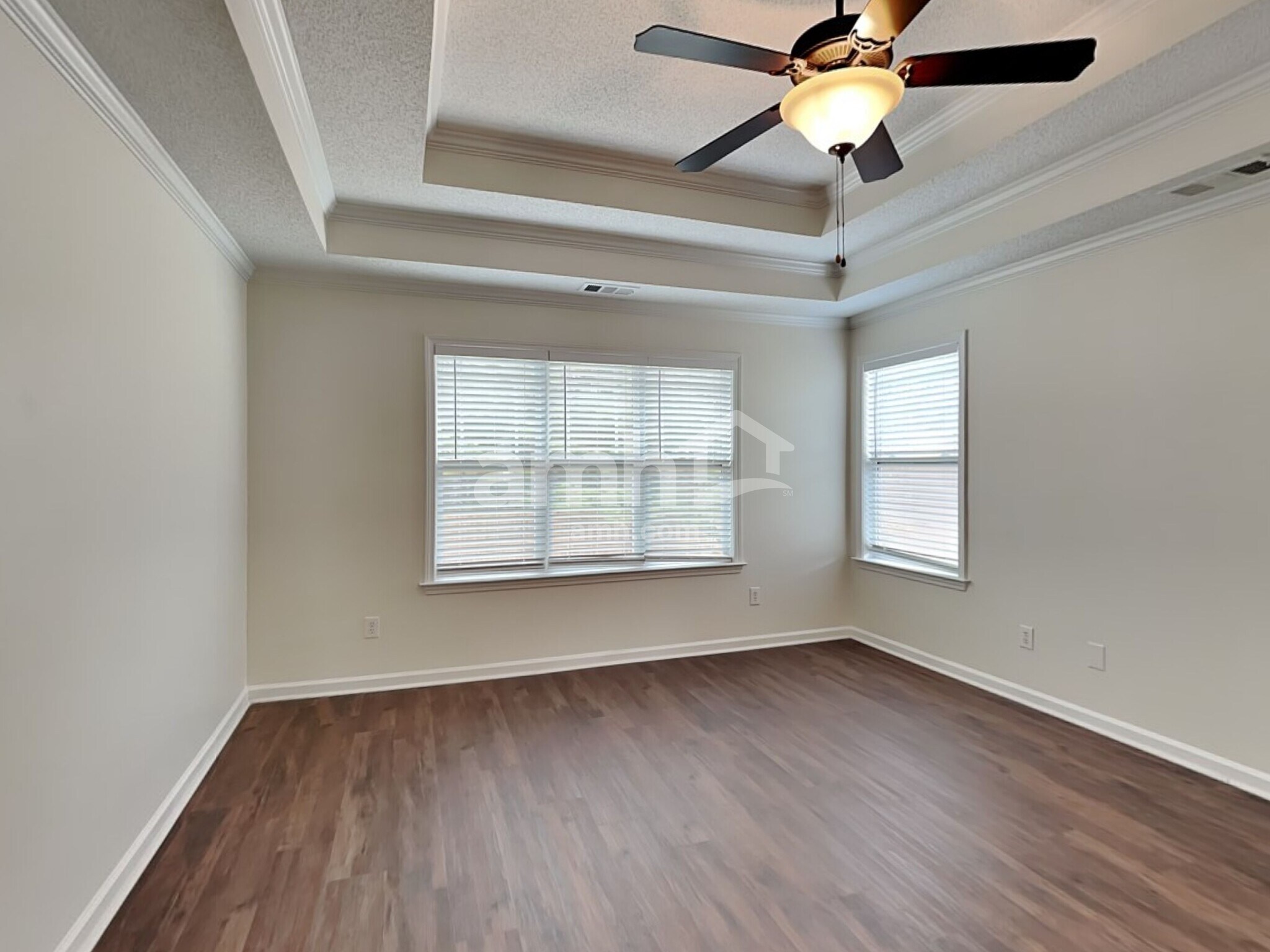 Building Photo - 145 Summit Point Dr