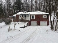 Building Photo - 121 Panorama Dr