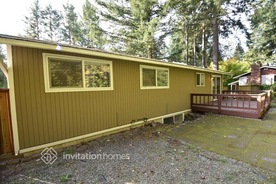 Building Photo - 5145 Bristonwood Dr W