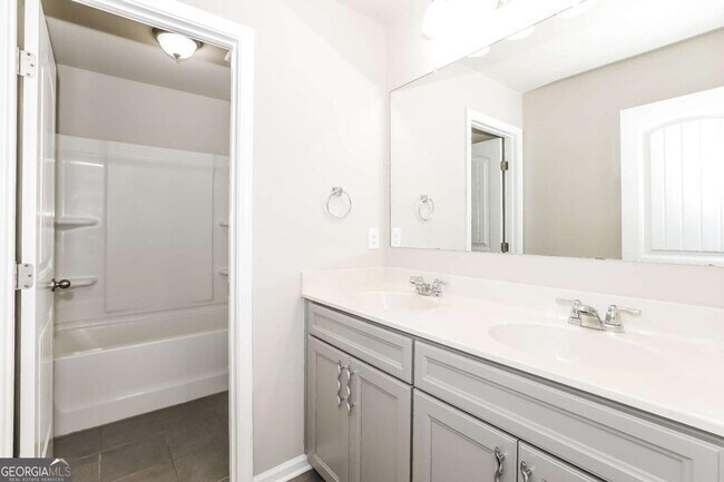 Building Photo - 6610 Trailblazer Rd