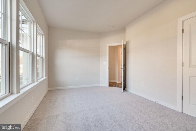 Building Photo - 1759 Autumn Maple Leaf Dr