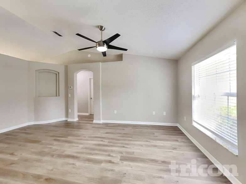 Building Photo - 54 Reidsville Dr