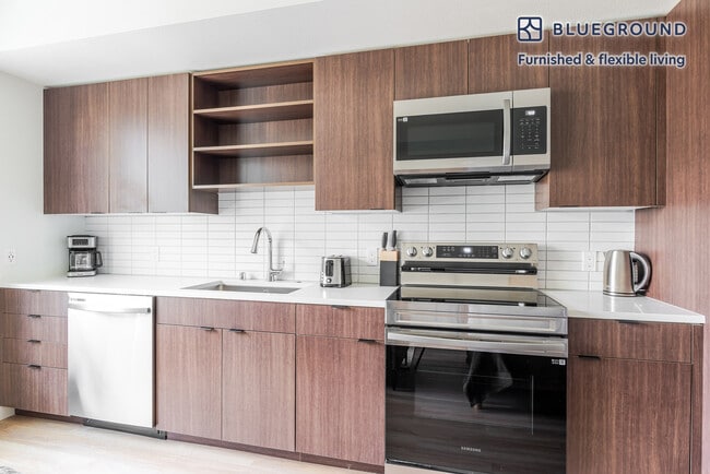 Building Photo - 100 Callan Ave