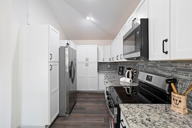 Building Photo - 4593 Windsor Spring Rd