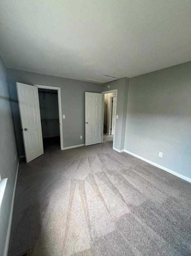 Building Photo - 1041 Wickford Ct