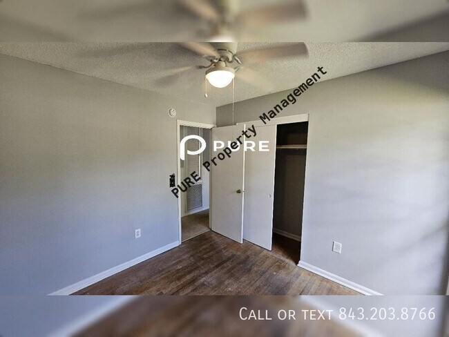 Building Photo - 364 Holly Ave