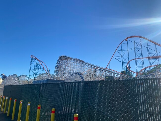 Building Photo - 13730 Mindora Ave