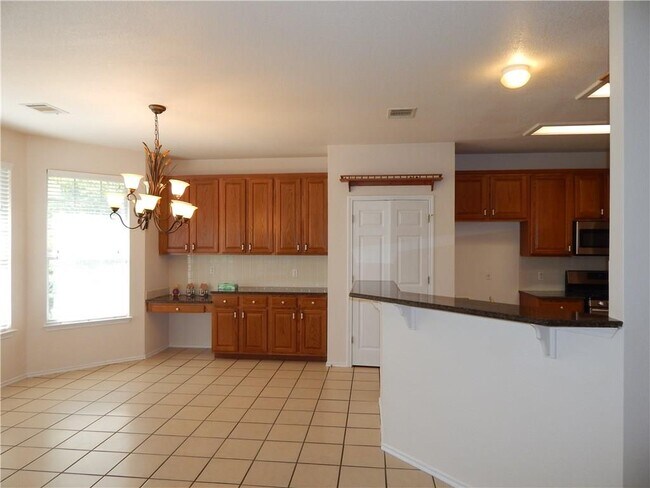 Building Photo - 10909 N Canoa Hills Trail