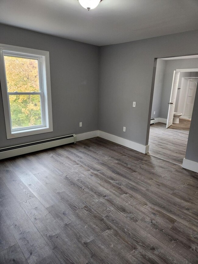 Building Photo - Full renovation 2024 - New 2 bedroom unit !