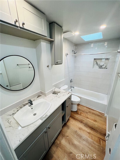 Building Photo - 2521 Seaview Ave