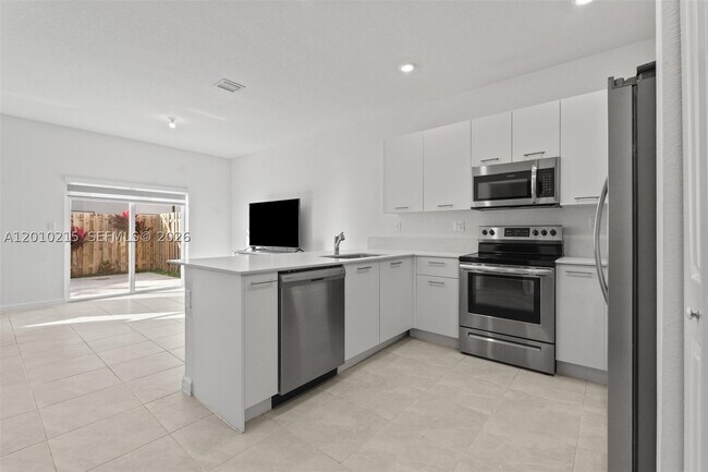 Building Photo - 12536 NW 23rd Pl