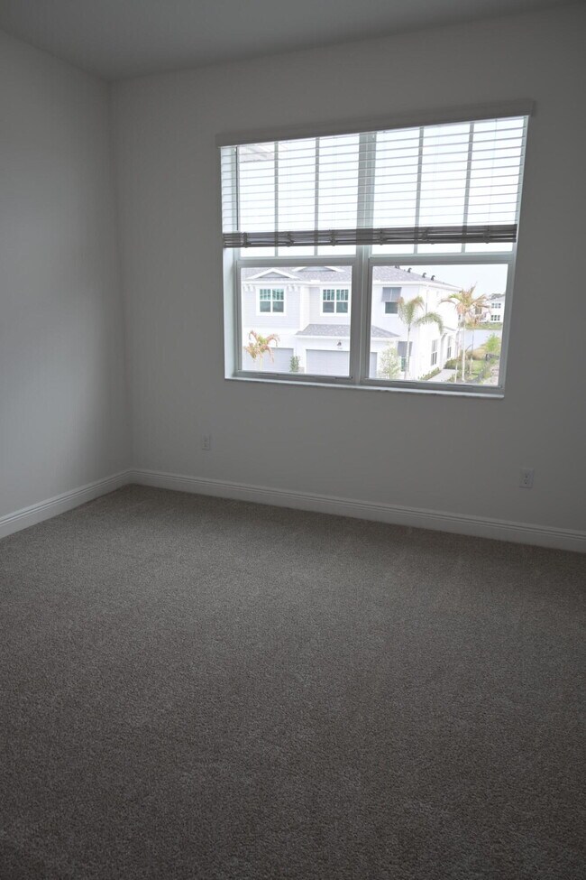 Building Photo - 3599 NW Solange Ct