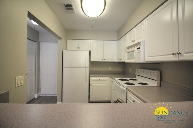 Building Photo - Beautiful 2 Bedroom Unit in Bluewater Bay
