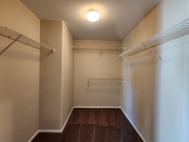 Building Photo - Lovely 3-Bedroom Home in a cul-de-sac