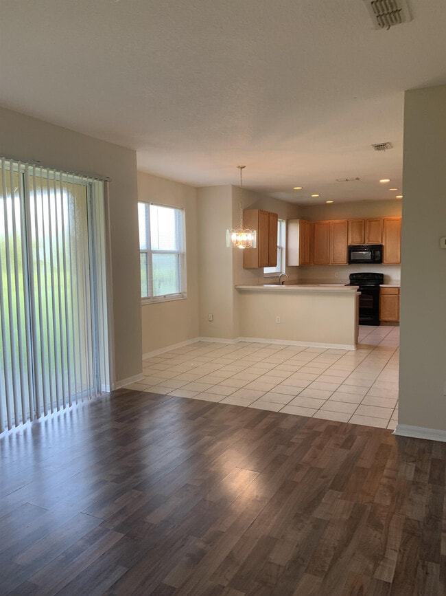Building Photo - 953 Tramells Trail