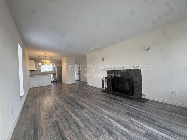 Building Photo - 2740 W 86th Ave