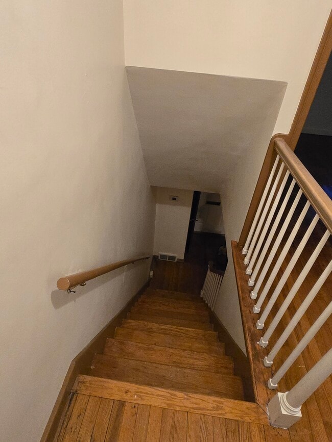 Building Photo - 2445 Brookwood St